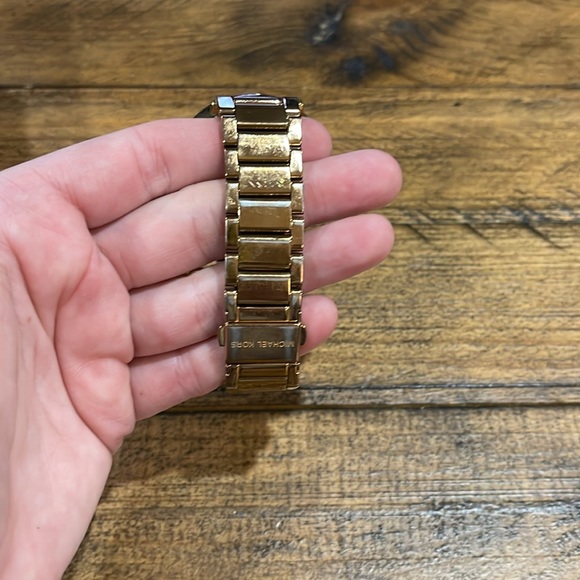 Michael Kors 5491 Rose Gold Chronograph Watch - Picture 5 of 5